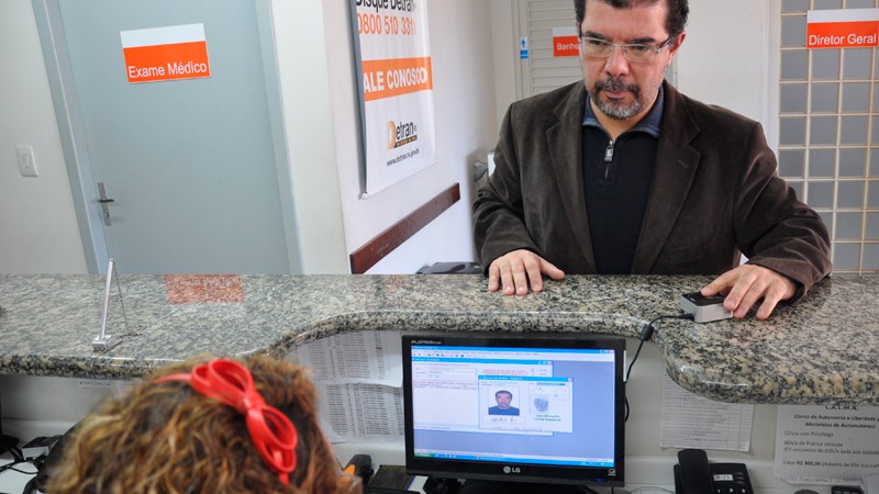 Santo &Acirc;ngelo foi o munic&iacute;pio escolhido para iniciar o projeto piloto do controle biom&eacute;trico no processo de habilita&ccedil;&atilde;o