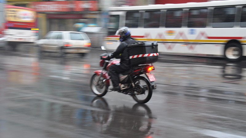 No RS, 403.334 motociclistas estao habilitados para exercer atividade remunerada com o veiculo