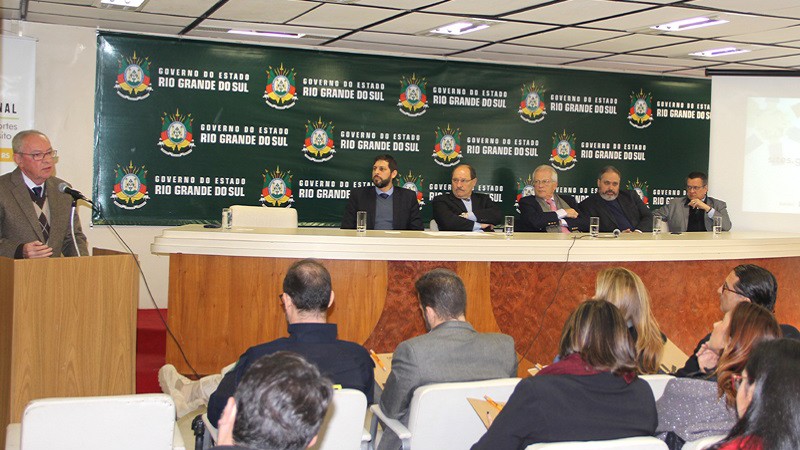 O diretor-geral do DetranRS, Paulo Kopschina, reforçou a ideia de responsabilidades conjuntas: “o Estado deve ser atuante, ampliando suas ações, e a sociedade precisa deixar claro que não há mais espaço para excessos e imprudências