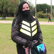 Motogirl Tiene Souza